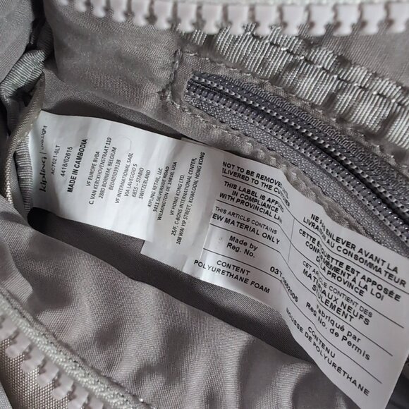 Kipling Fanny Pack Waist Belt Bag Metallic Gold Beige Unisex AC-7621-0LT Travel - Picture 11 of 15